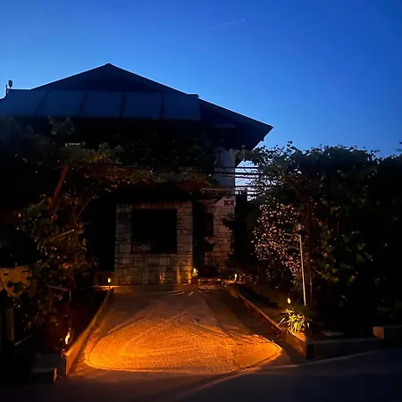 Garden 체르크니차