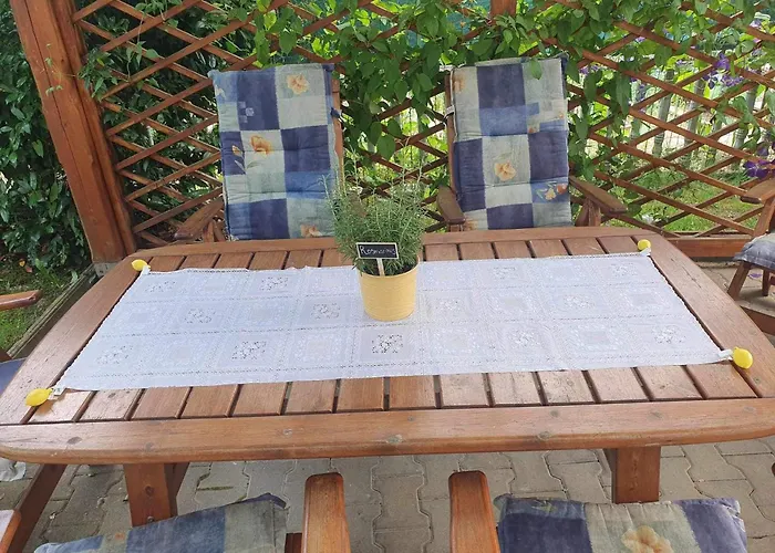 Garden בית נופש *