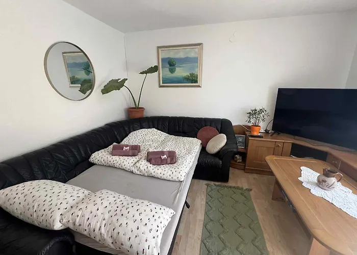 別荘 Garden ツェルクニツァ